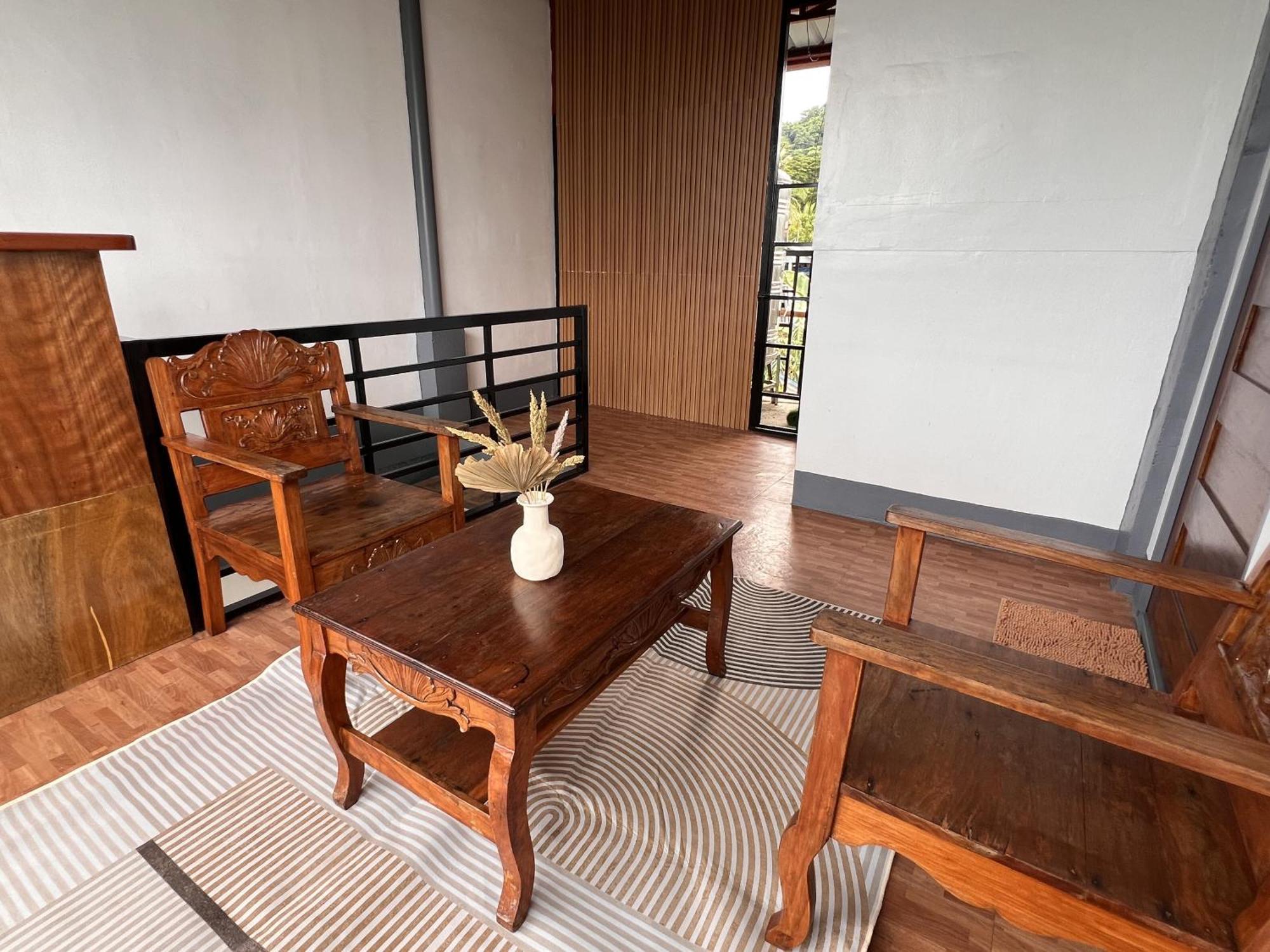 Eighty8 Tourist Inn Coron Dış mekan fotoğraf